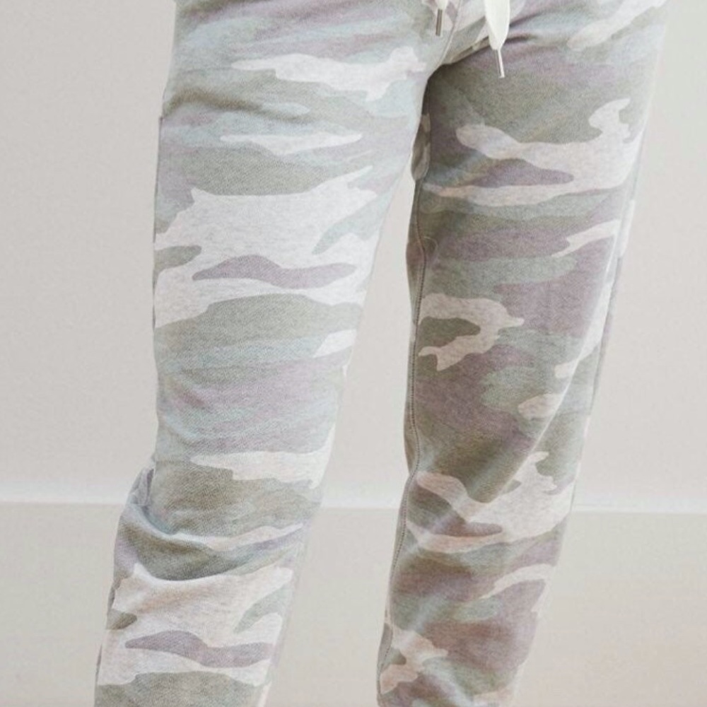 AERIE Camo Joggers